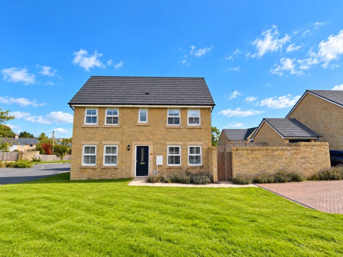 3 Bedroom House To Rent In Hill Head Drive, Buxton, SK17