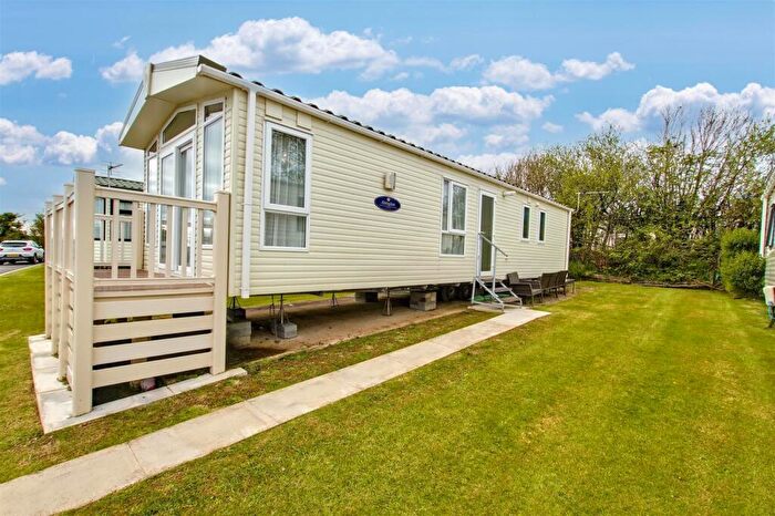 2 Bedroom Park Home For Sale In Trefach Holiday Park, Mynachlogddu, Clynderwen, SA66