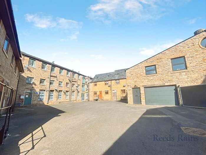 2 Bedroom Apartment For Sale In Ightenhill Street, Padiham, Burnley, Lancashire, BB12