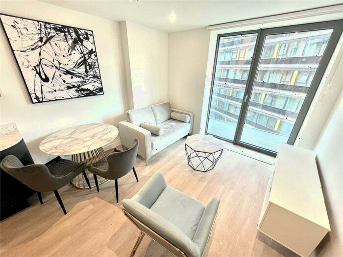 Apartment To Rent In Laurence Place, New Kings Head Yard, Salford, M3