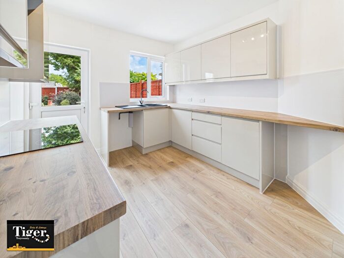 4 Bedroom Semi-Detached Bungalow For Sale In Clifton Avenue, Blackpool, FY4