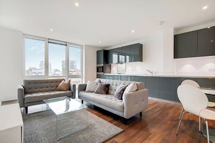 1 Bedroom Flat To Rent In Plumstead Road, Woolwich, London, SE18