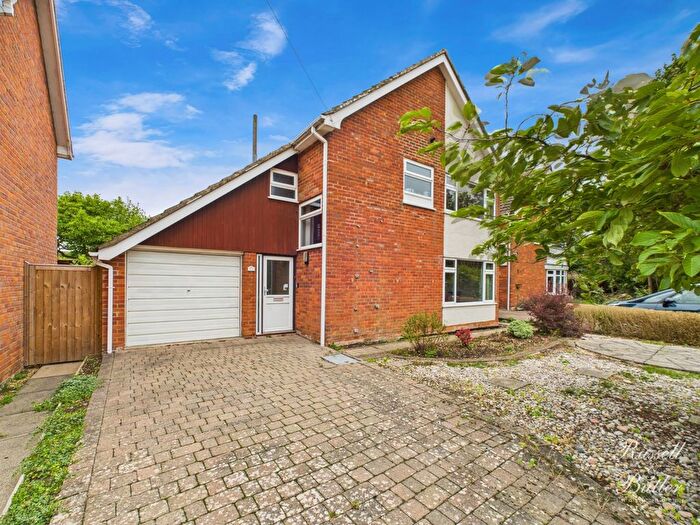 3 Bedroom Detached House For Sale In Chequers End, Winslow, MK18