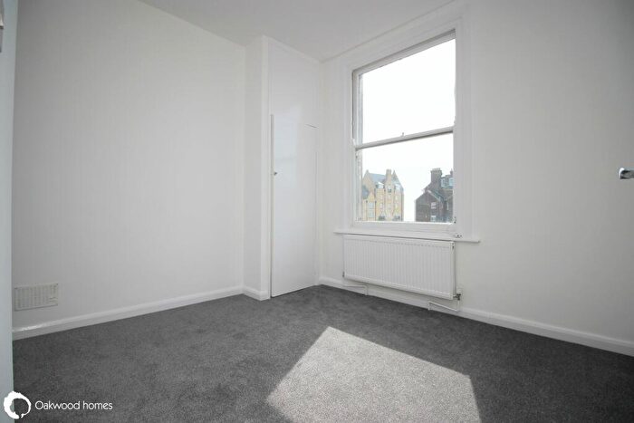 1 Bedroom Flat For Sale In Augusta Road, Ramsgate, CT11