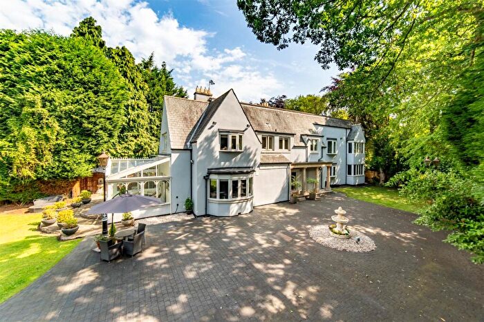 6 Bedroom Detached House For Sale In Bridgend House, Woolsington, NE13