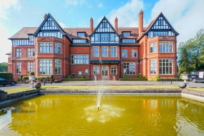3 Bedroom Flat To Rent In Hatchford Manor, Ockham Lane, Cobham, Surrey, KT11