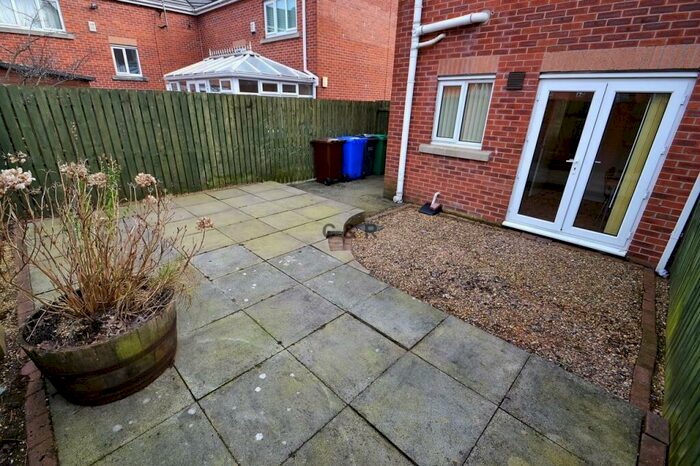 2 Bedroom End Of Terrace House To Rent In Ancroft Street, Manchester, Hulme, M15