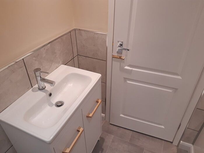 1 Bedroom Flat For Sale In Jocks Lane, Binfield, Bracknell, RG42