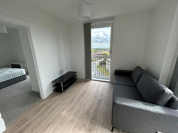 1 Bedroom Apartment To Rent In Griffiths Close, Balsall Heath, Birmingham, B12