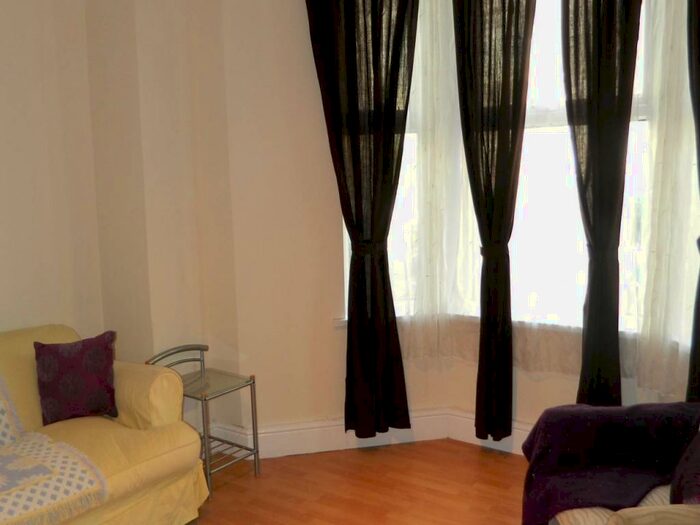 1 Bedroom Flat To Rent In Connaught Road, CF24