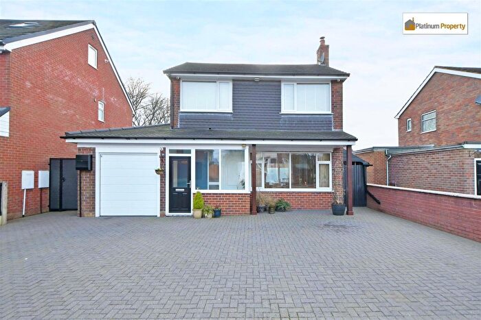 3 Bedroom Detached House For Sale In Blacklake Drive, Meir Heath, ST3