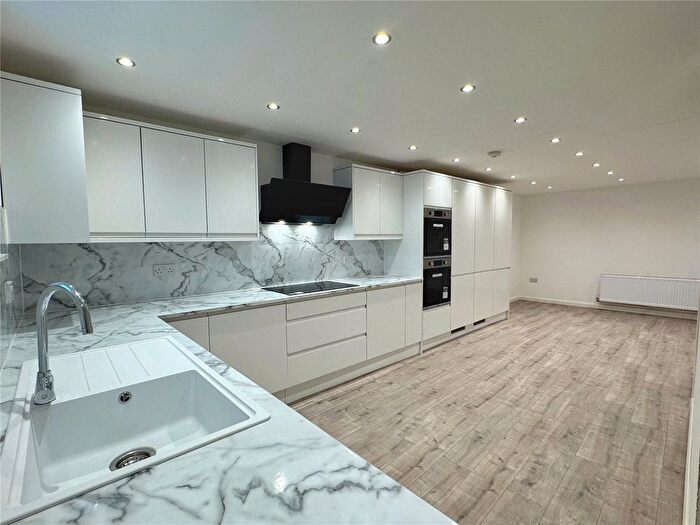 3 Bedroom End Of Terrace House For Sale In Newchurch Road, Rawtenstall, Rossendale, BB4