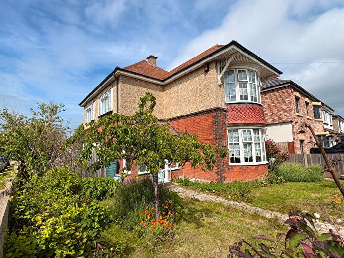 4 Bedroom Detached House For Sale In Privett Road, Gosport, PO12