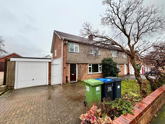 3 Bedroom Semi-Detached House To Rent In Newnham Road, Leamington Spa, CV32