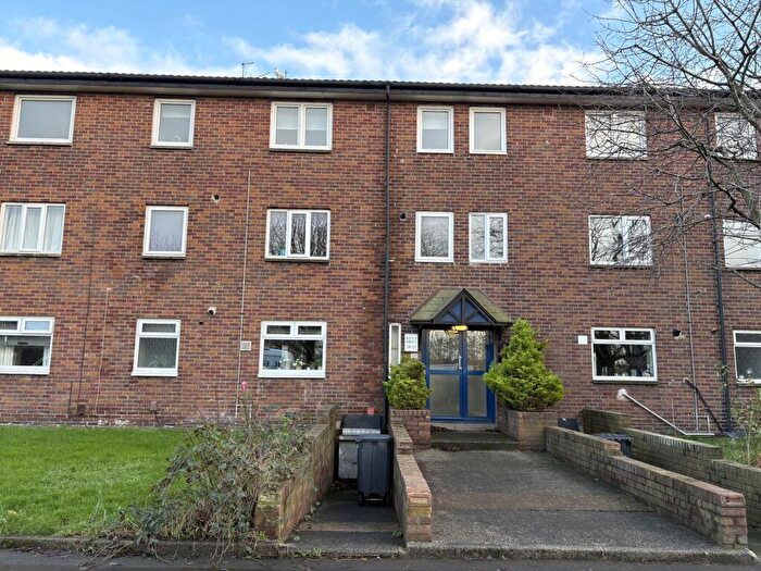 3 Bedroom Flat To Rent In River Drive, South Shields, South Shields, Tyne And Wear, NE33
