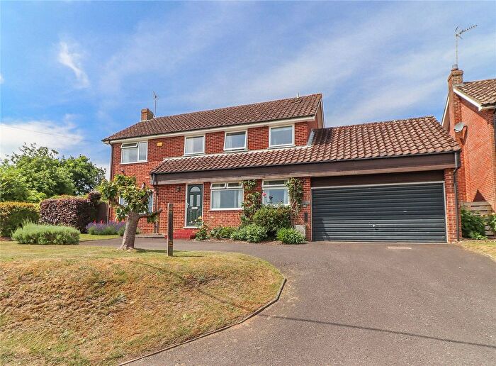 4 Bedroom Detached House For Sale In Hurstbourne Priors, Whitchurch, Hampshire, RG28