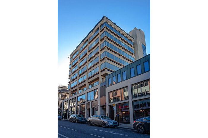 2 Bedroom Flat To Rent In Harrogate House, Parliament Street, HG1