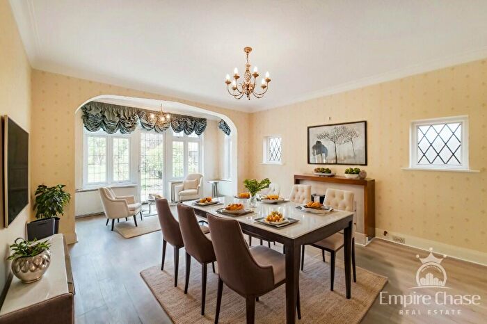 4 Bedroom Detached House For Sale In Amery Road, Pebworth Estate, Harrow, Middlesex, HA1