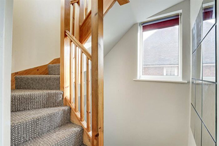 3 Bedroom Terraced House For Sale In Winsford Close, Nottingham, Nottinghamshire, NG8