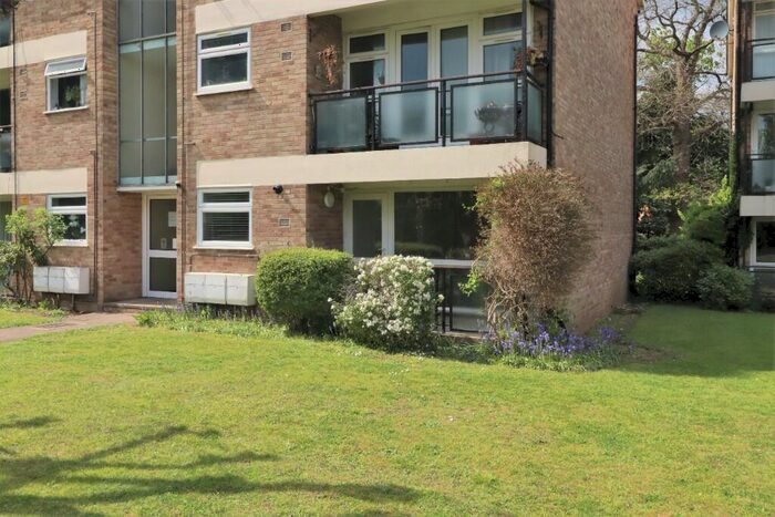 1 Bedroom Flat To Rent In St. Marys, Victoria Road, Weybridge, Surrey, KT13