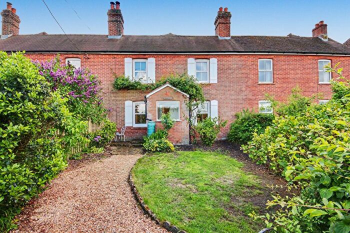 3 Bedroom Terraced House For Sale In Park Lane, Swanmore, SO32