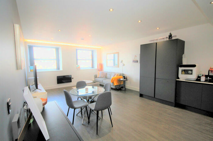 2 Bedroom Apartment To Rent In Buckingham House, Glovers Court, Preston, Lancashire, PR1