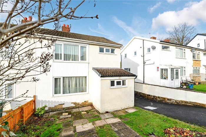 3 Bedroom Semi Detached House For Sale In Sleningford Rise, Bingley, West Yorkshire, BD16