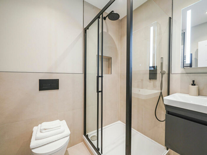 2 Bedroom Apartment For Sale In Trenmar Gardens, London, NW10
