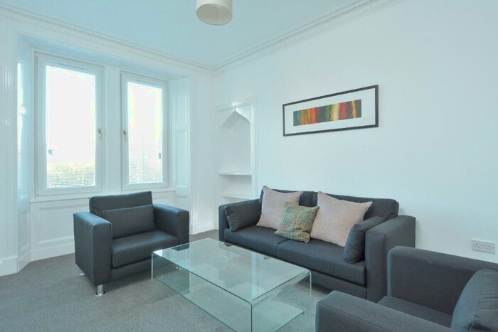 3 Bedroom Flat To Rent In Dundee Terrace, Polwarth, Edinburgh, EH11