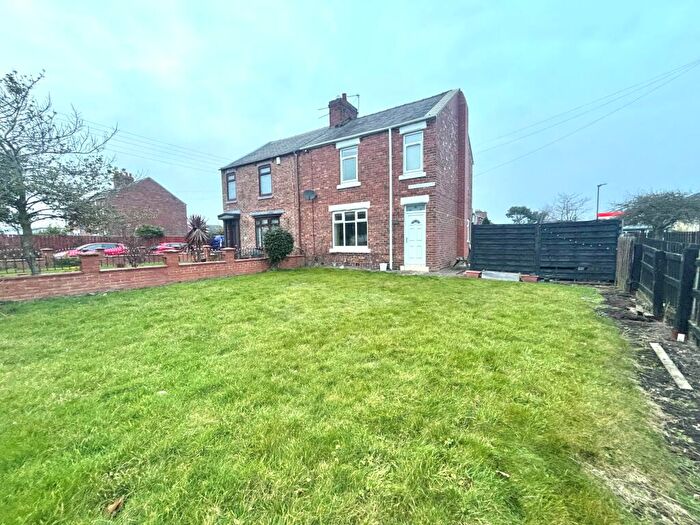 2 Bedroom End Of Terrace House To Rent In Boyne Terrace, Washington, NE37