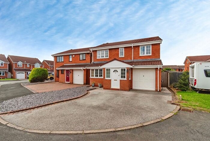 4 Bedroom Detached House For Sale In Oakwood Close, Essington, West Midlands, WV11