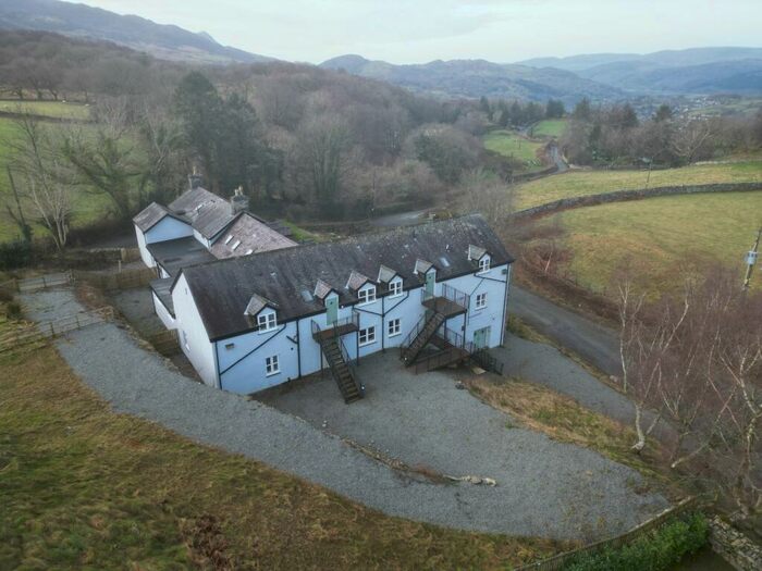 3 Bedroom Flat For Sale In Flat, Fron Olau, Dolgellau, LL40