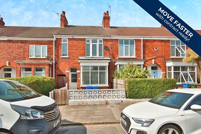3 Bedroom Terraced House For Sale In Park Avenue, Withernsea, HU19