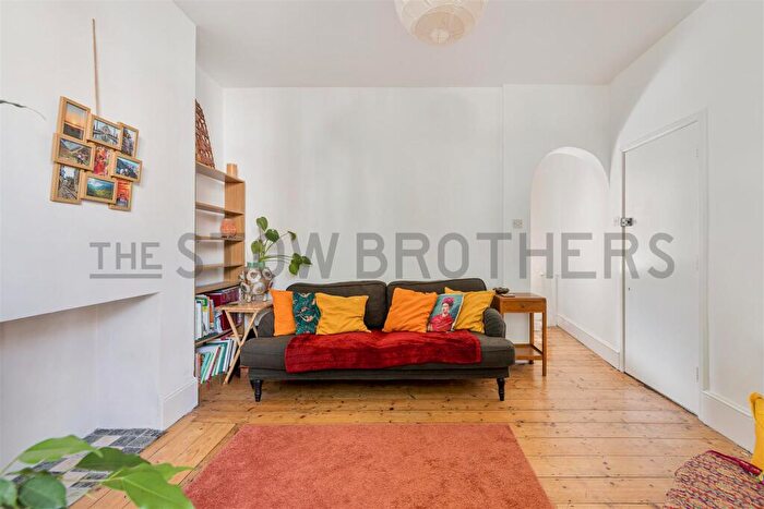 1 Bedroom Flat To Rent In Stainforth Road, London, E17