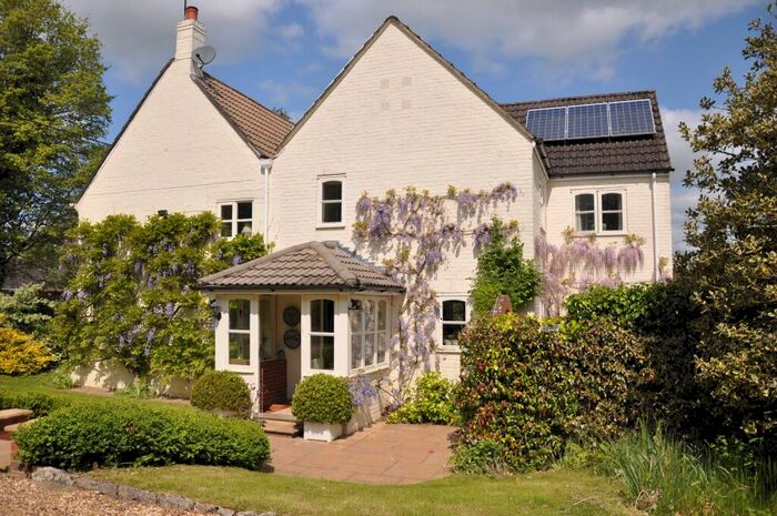 4 Bedroom Detached House To Rent In Fordingbridge, Damerham, Hampshire, SP6