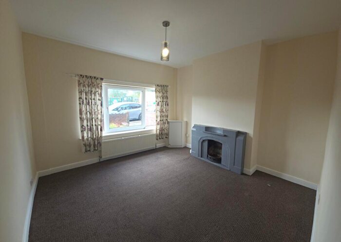 2 Bedroom Semi Detached House To Rent In Chesterfield Road, North Wingfield, S42