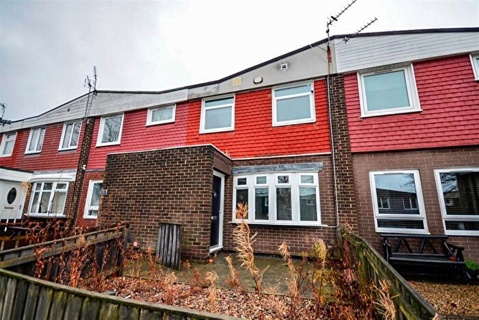 2 Bedroom Terraced House To Rent In Bramhope Green, Low Fell, NE9