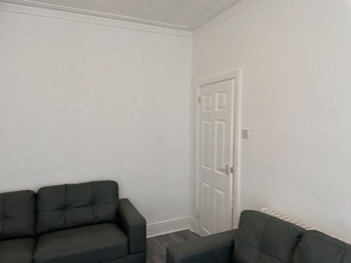 3 Bedroom End Of Terrace House To Rent In Malden Road, Liverpool, L6