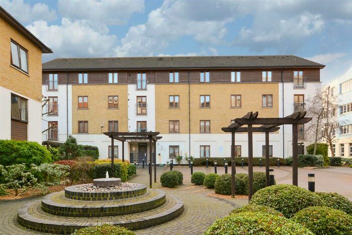 2 Bedroom Flat To Rent In Sunlight Square, London, E2