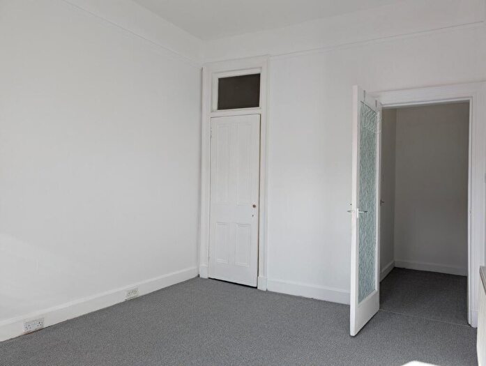 1 Bedroom Terraced House To Rent In Roseburn Street, Edinburgh, Midlothian, EH12