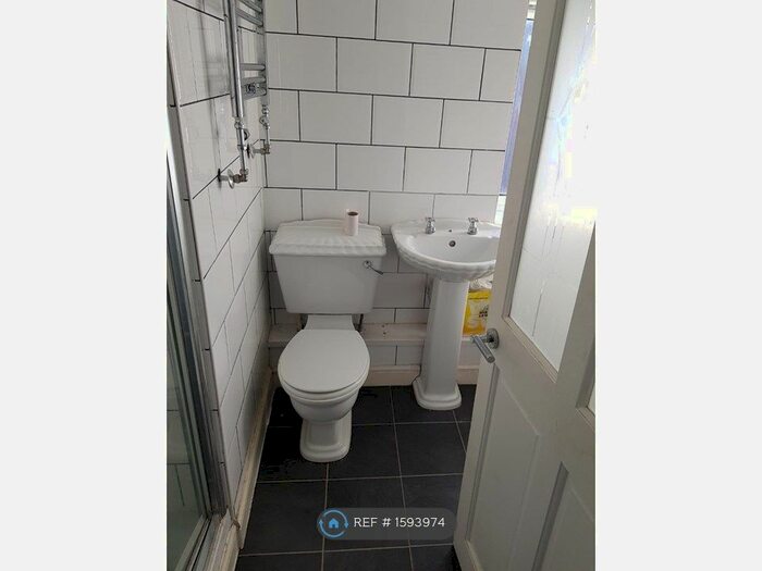 2 Bedroom Semi-Detached House To Rent In Cannock Road, Middlesbrough, TS3