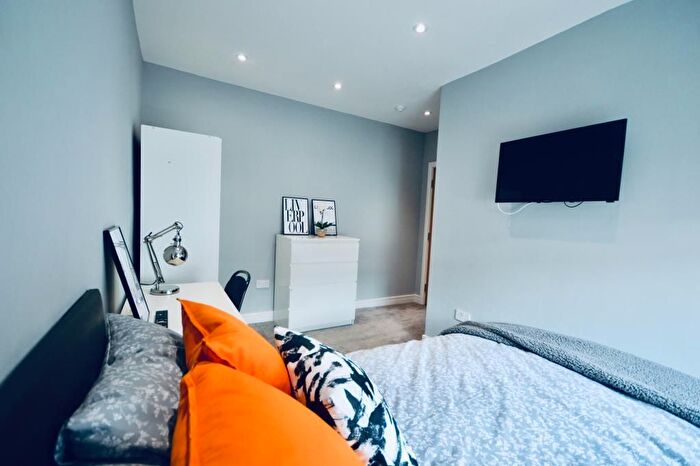 7 Bedroom Semi-Detached House To Rent In Kenmare Road, Liverpool, L15