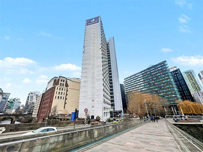 1 Bedroom Flat For Sale In Victoria Bridge Street, Salford, Greater Manchester, M3