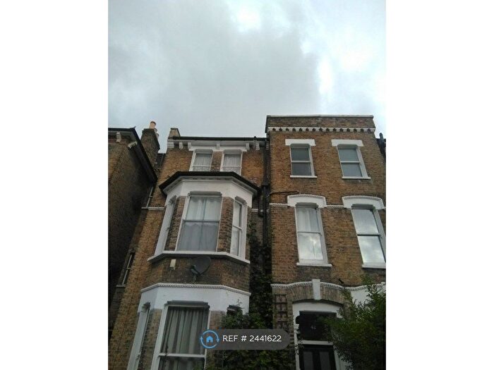 1 Bedroom Flat To Rent In Chelsham Road, London, SW4