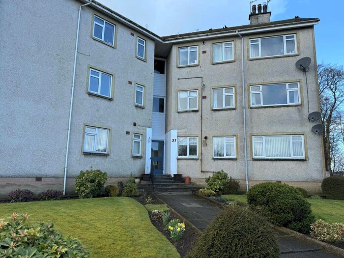 2 Bedroom Flat To Rent In D Alexander Avenue, Eaglesham, G76