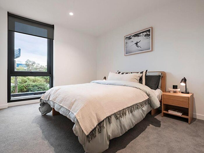 2 Bedroom Apartment To Rent In Abbott Road, Poplar, E14