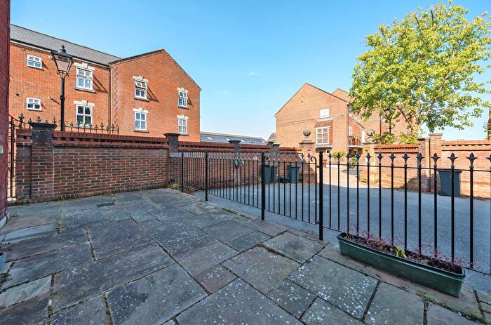 3 Bedroom End Terrace House For Sale In Hyde Street, Winchester, Hampshire, SO23