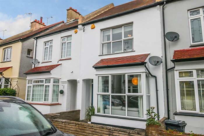2 Bedroom Terraced House For Sale In Wellington Avenue, Westcliff-on-Sea, SS0