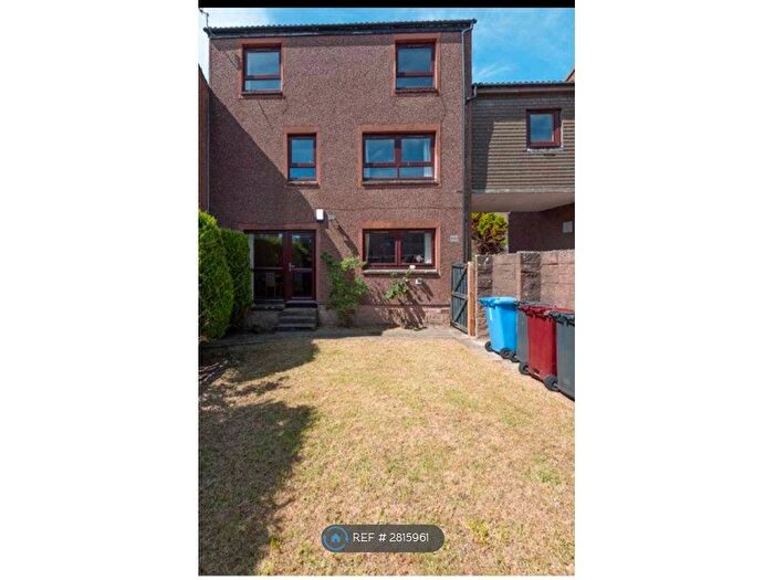 5 Bedroom End Terrace House To Rent In Tayfield Place, Dundee, DD2