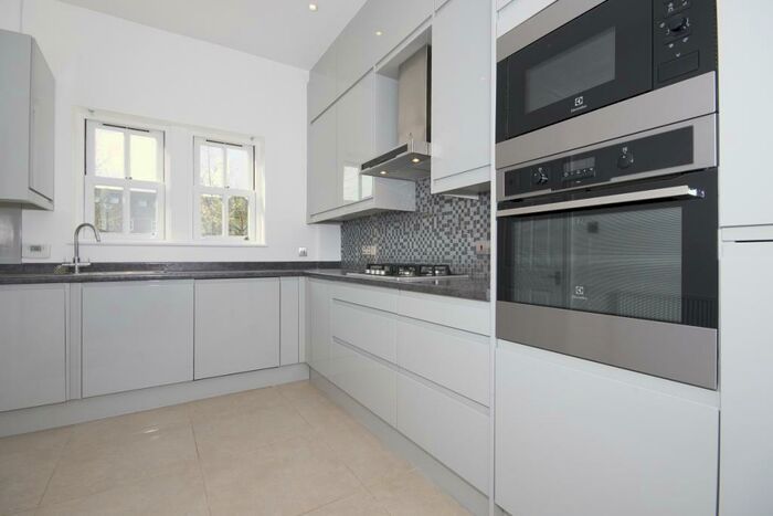 4 Bedroom Terraced House To Rent In Merrivale Square, Oxford, OX2